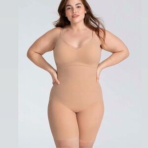 Honeylove SuperPower Short Sand NWOT